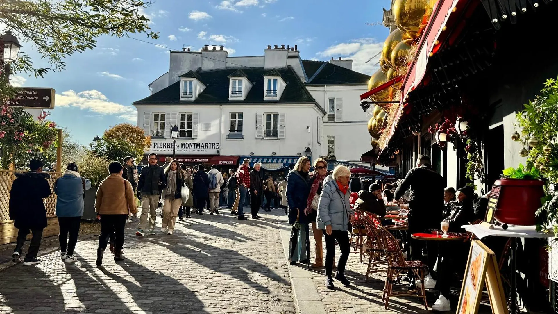 Amazing View In Montmartre, 2 Min From Sacre-Coeur Apartment Paris France