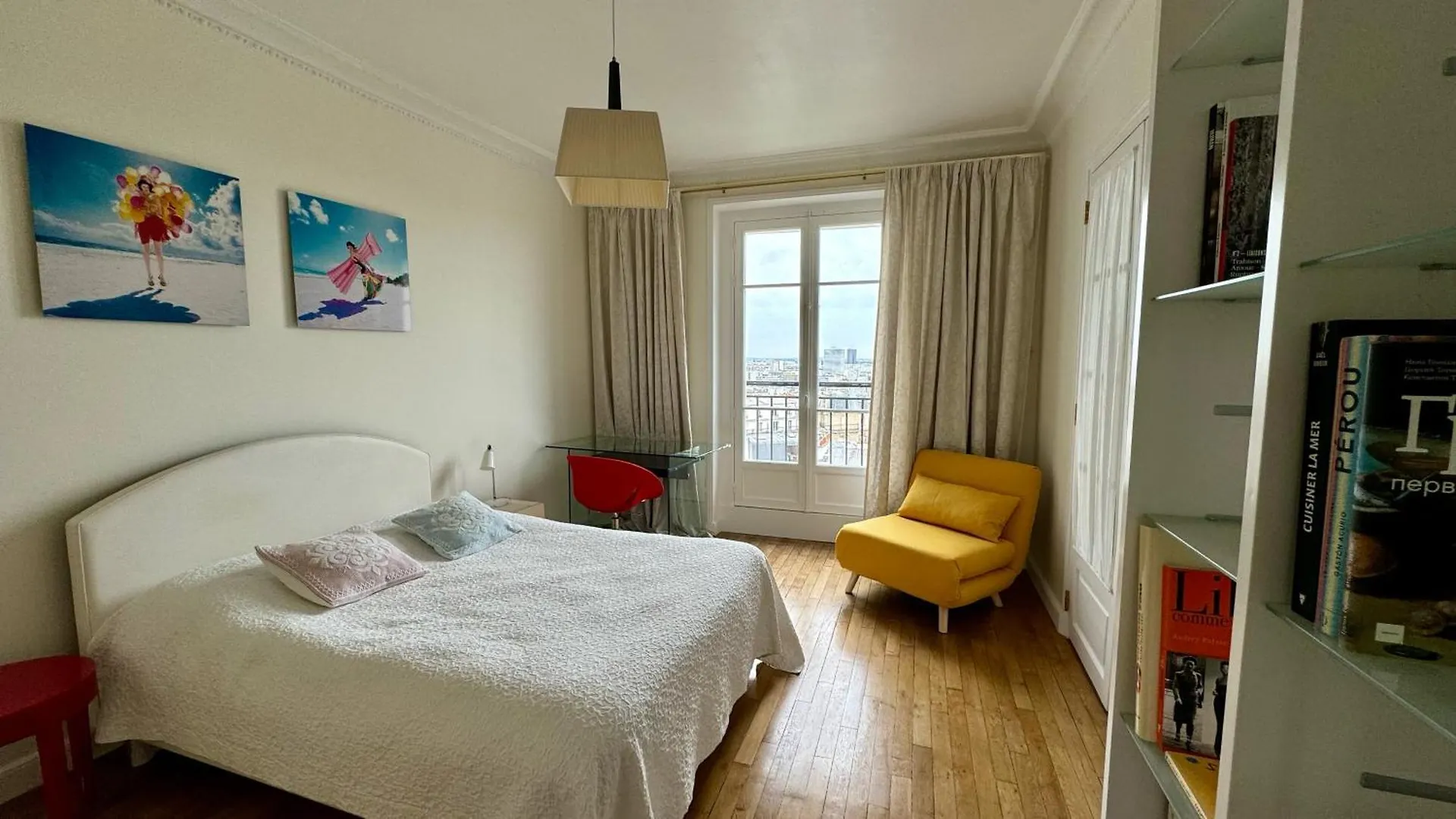 Amazing View In Montmartre, 2 Min From Sacre-Coeur Apartment Paris France