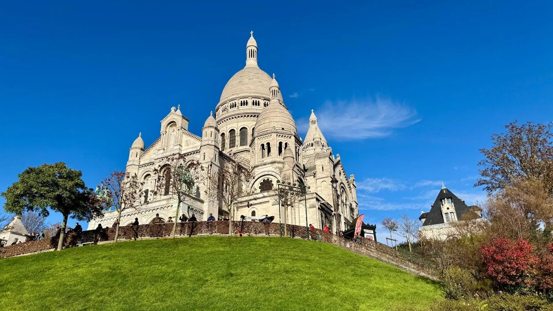 Amazing View In Montmartre, 2 Min From Sacre-Coeur Apartment Paris